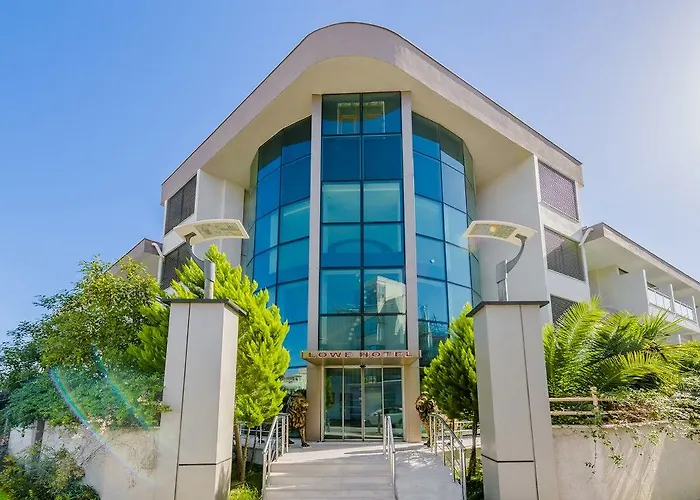 Side Lowe Hotel
